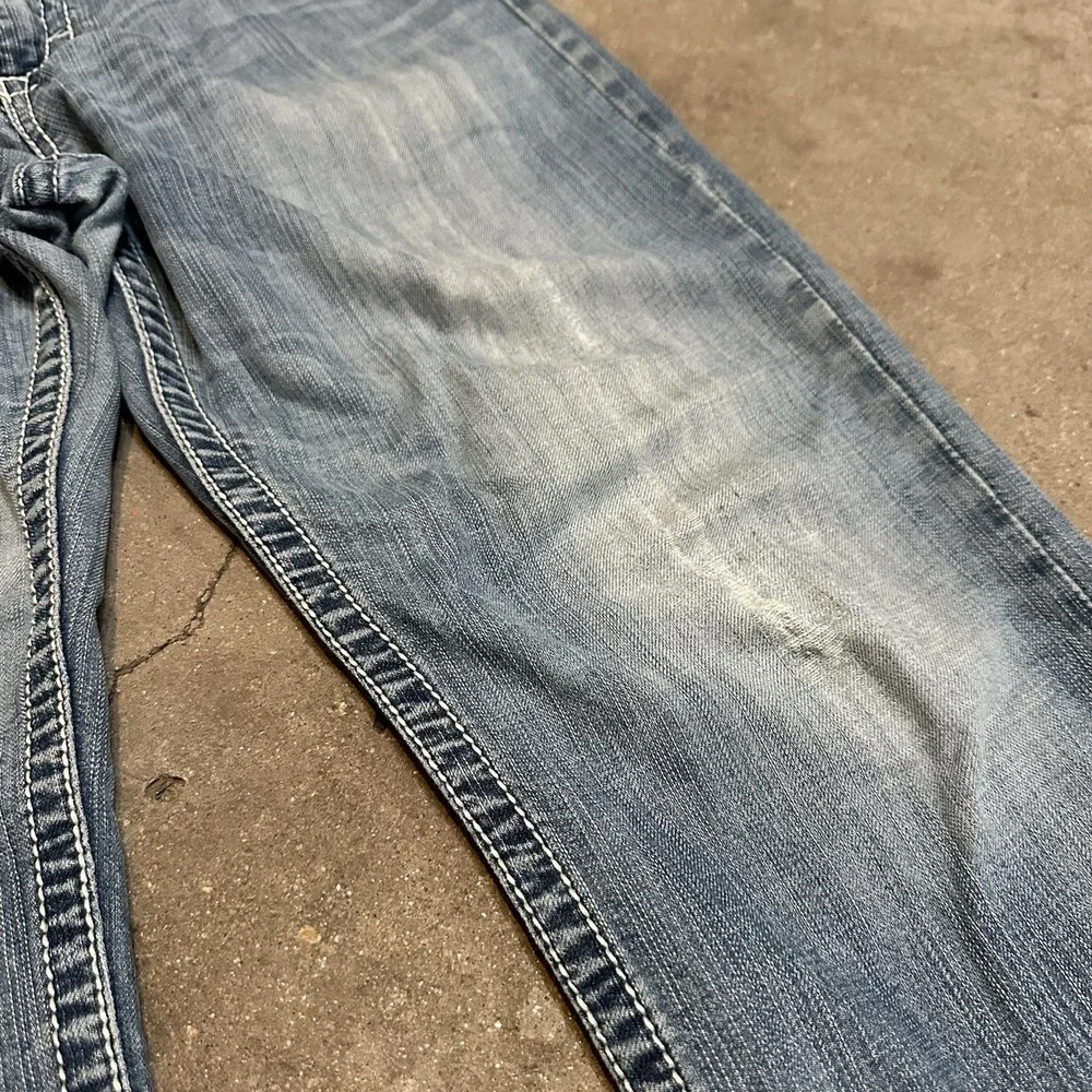BKE Tyler Straight Jeans Men 32R 32x32 Blue Light Wash Denim Y2K Buckle Baggy